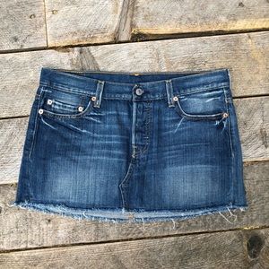 LEVI'S Denim Raw Edge Skirt SZ. 29